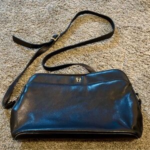 Vintage Etienne Aigner Shoulder Crossbody Purse 100% Leather Oxblood Beautiful